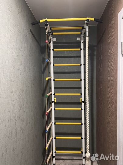 Спортивная шведская стенка