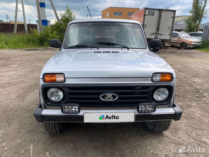 LADA 4x4 (Нива) 1.7 МТ, 2016, 35 050 км