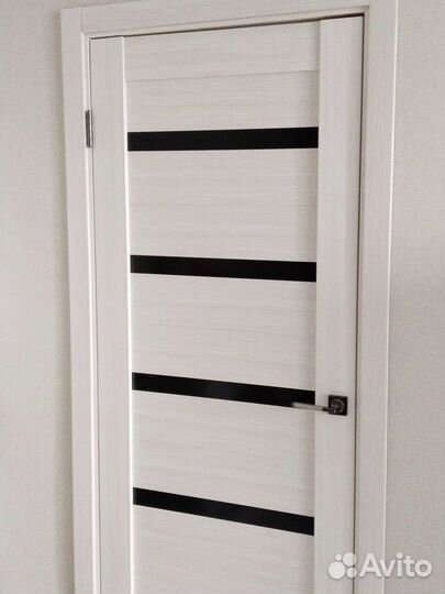 Продам новые двери с коробками