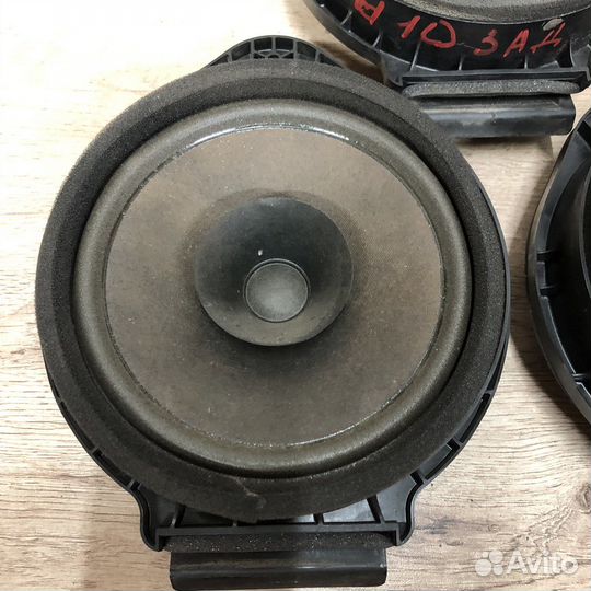 Динамики Opel Astra j задние