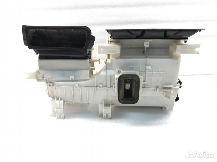 Корпус печки Mitsubishi Lancer 10 хетчбек 1.8 2008