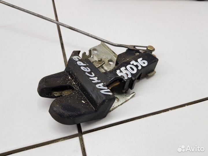 Замок багажника (Mitsubishi Lancer)