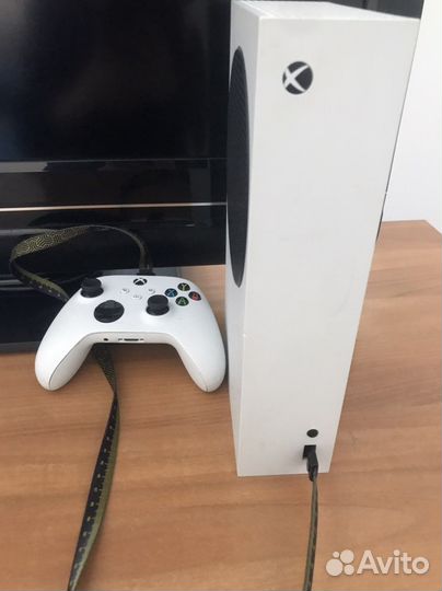 Xbox series s 500гб