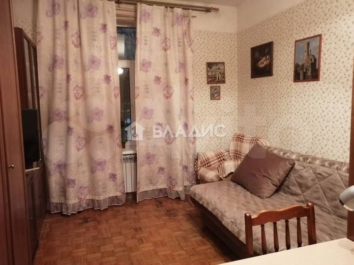 Комната 20 м² в 4-к., 2/5 эт.