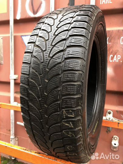 Bridgestone Blizzak LM-80 Evo 215/65 R16