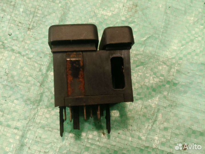 Кнопка включения фар Volkswagen Passat B3