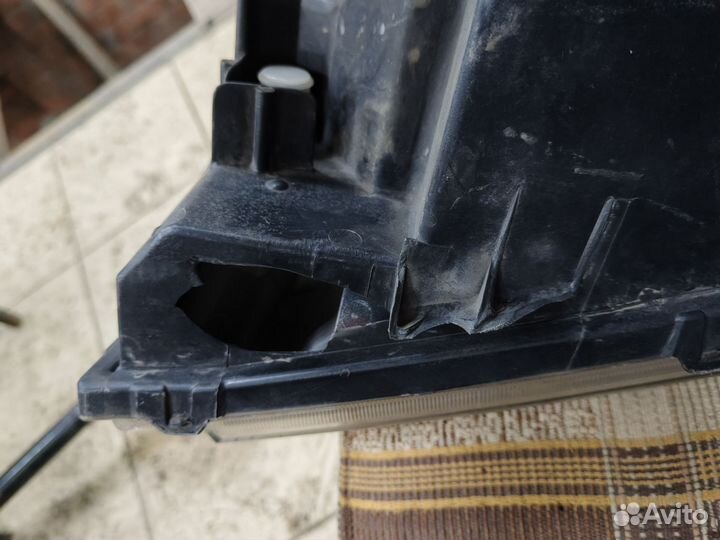 Фара передняя правая suzuki гранд vitara