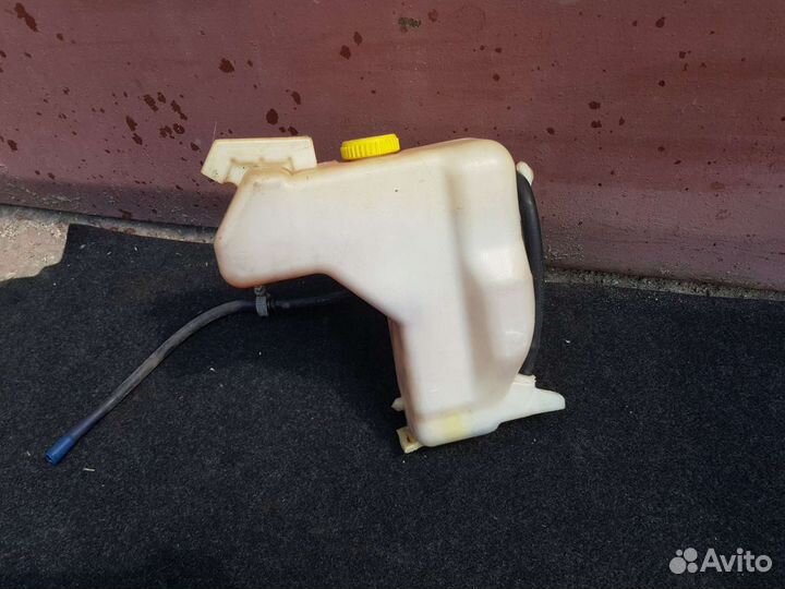 Расширительный бачок Nissan almera