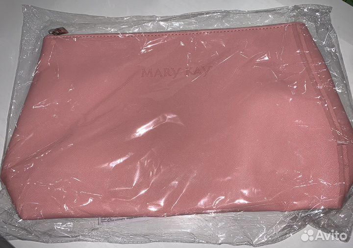 Косметички и перчатки Mary kay