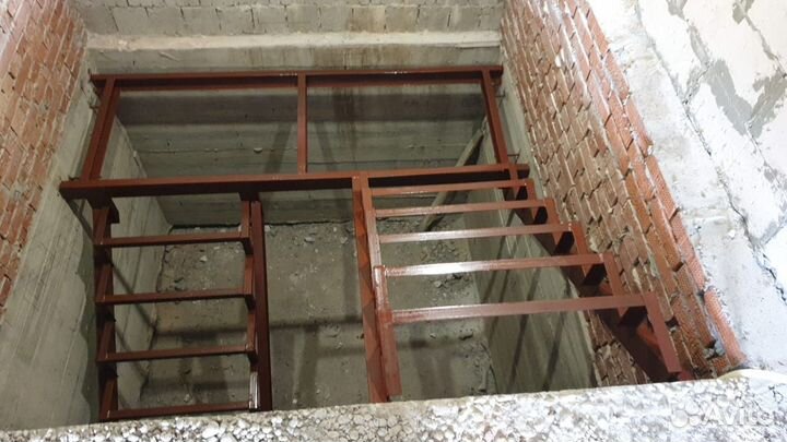 Металлокаркас лестниц