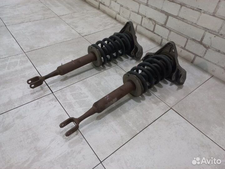 Стойки в сборе передние Audi S4 B6 4.2 2004