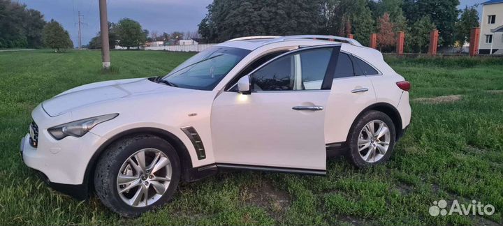 Infiniti FX37 3.7 AT, 2010, 175 000 км