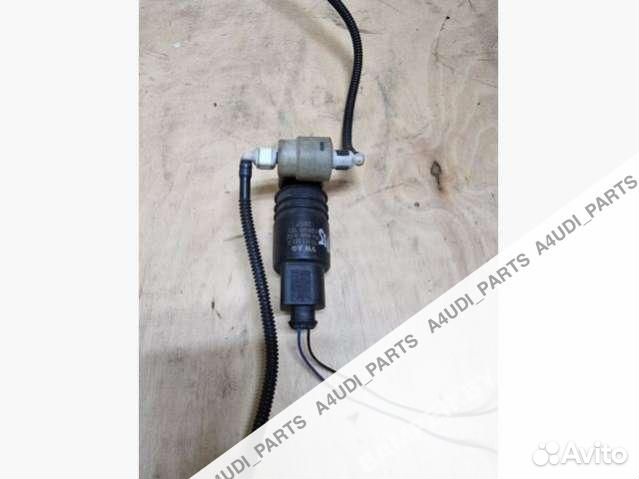 Насос (моторчик) омывателя стекла Audi A4 1T095565