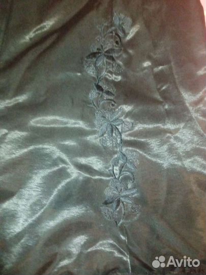 Атласная юбка миди