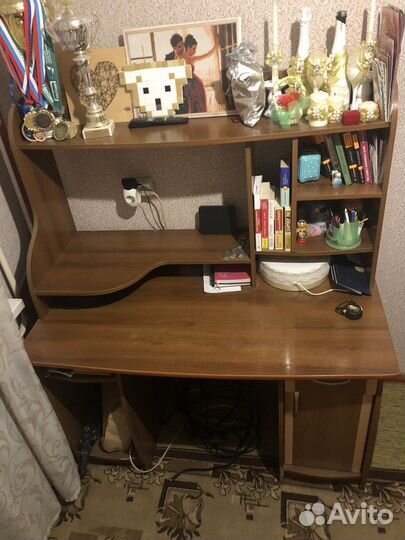 Компьютерный стол