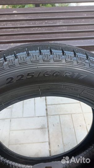Goodyear EfficientGrip SUV 4x4 225/60 R17