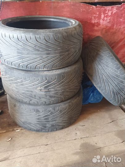 Triangle TR968 245/40 R18