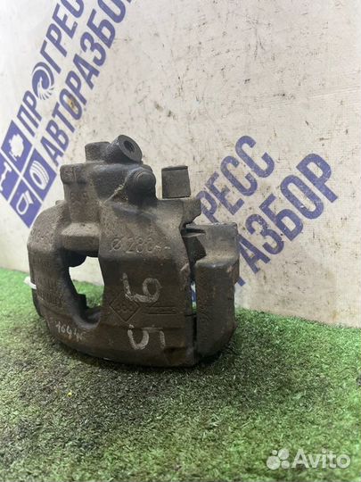 Суппорт передний левый Renault Scenic 2 хэтчбэк