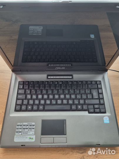 Ноутбук asus