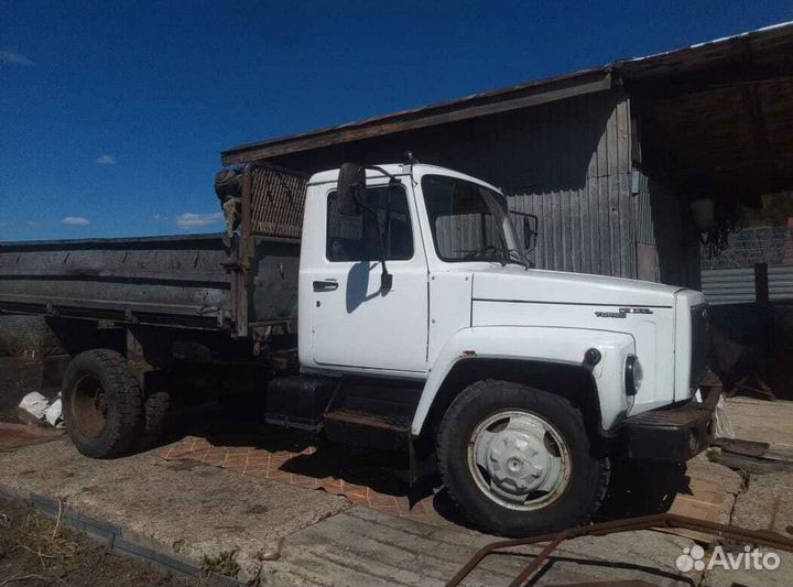 Перегной коровий,чернозем рассыпчатый 15т,мешки 5т