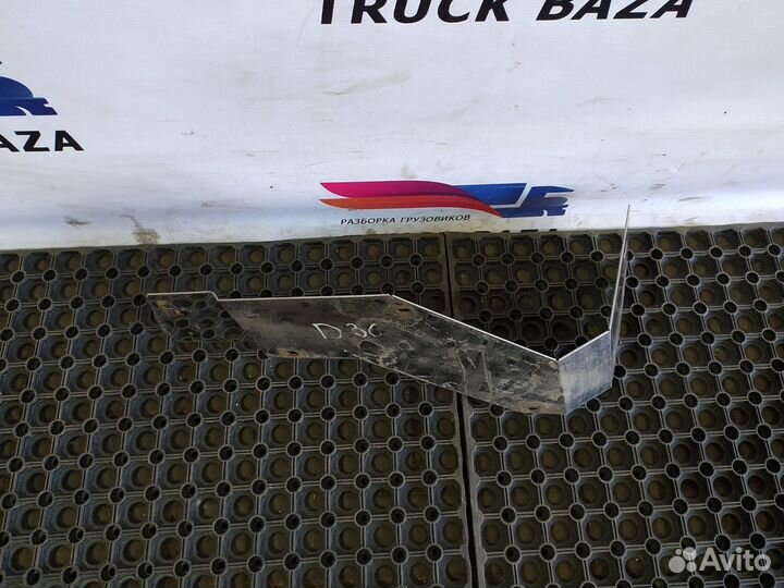 1682543 Экран тепловой Daf XF105