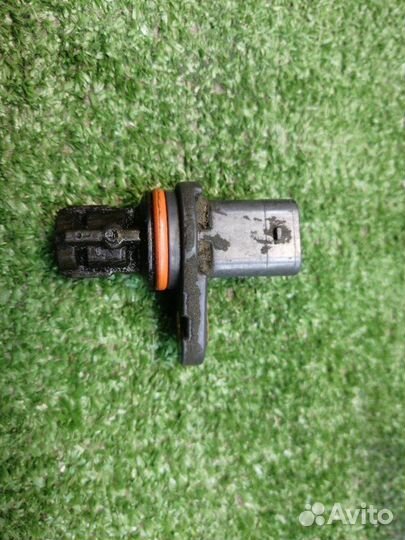 Датчик положения распредвала Opel Astra J A16XER