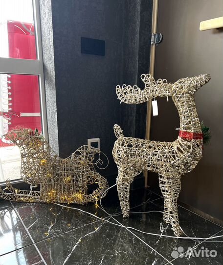 Олень с санями светодиодный