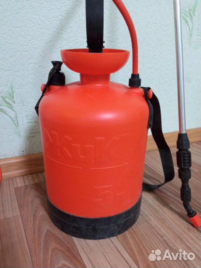 Опрыскиватель садовый ручной