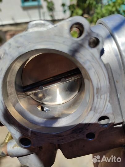 Дроссельная заслонка vag гольф + 2006 1.6 bse