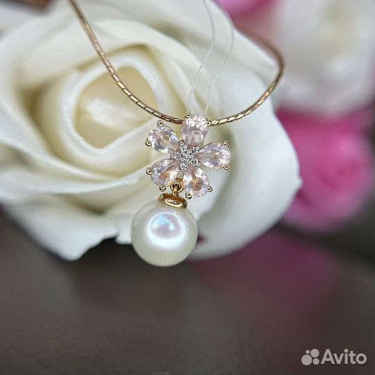 Золотая подвеска с бриллиантами и жемчугом 585