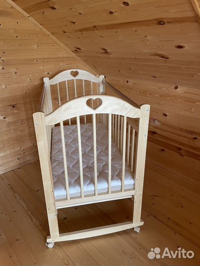 Детская кроватка