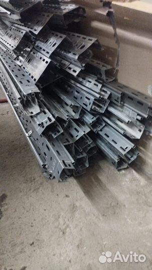 Лоток листовой перфорированный 50х50 L3000 сталь 1