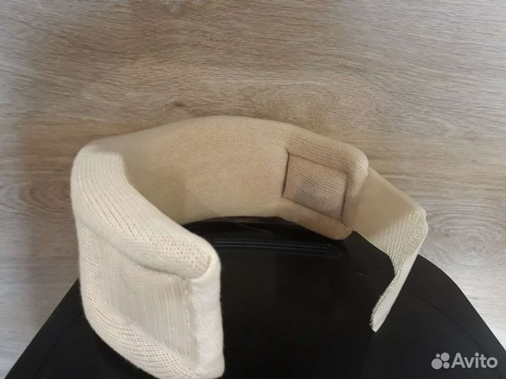 Бандаж на шею, шейный воротник ортопедический