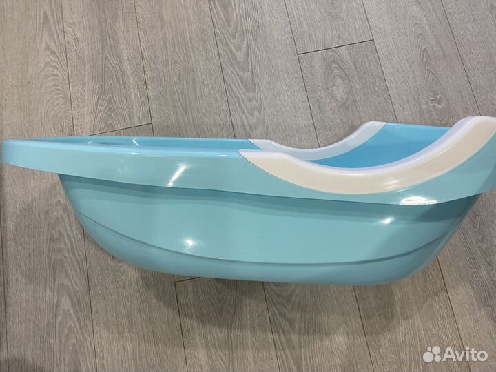 Ванночка для купания с горкой