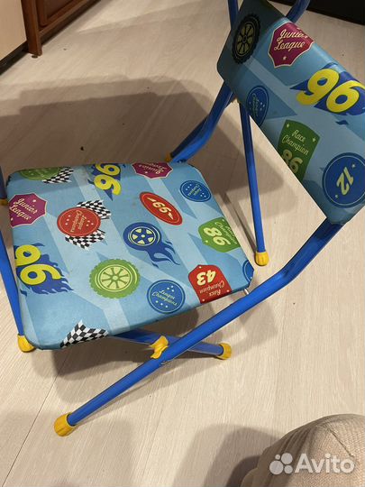 Детский стол и стульчик