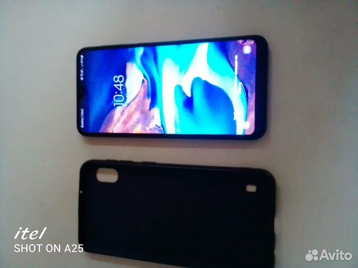 Samsung Galaxy A10, 4/32 ГБ