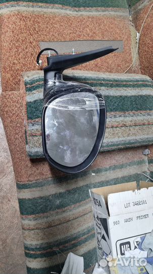 Зеркало боковое на Nissan juke