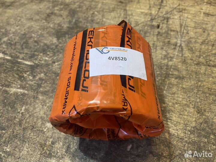 Втулка 4V-8520