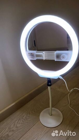 Осветитель светодиодный кольцевой yongnuo