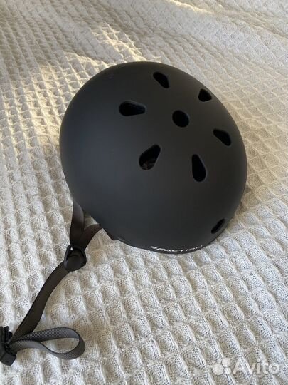 Шлем защитный детский новый