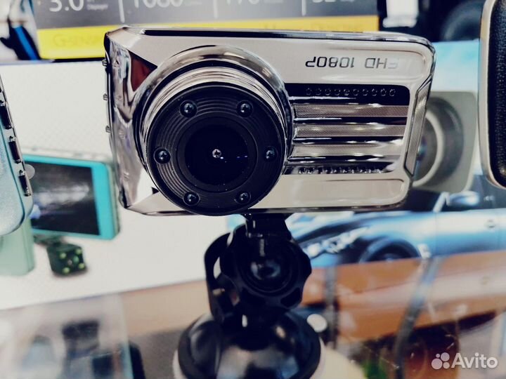 Видеорегистраторы новые угол обзора 170 градусов