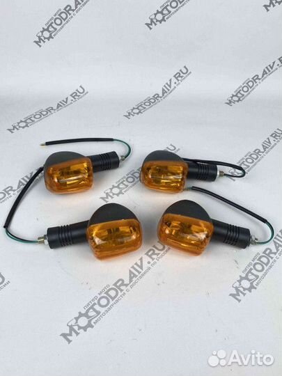 Поворотник Мопед желтое стекло квадратный, компл 4