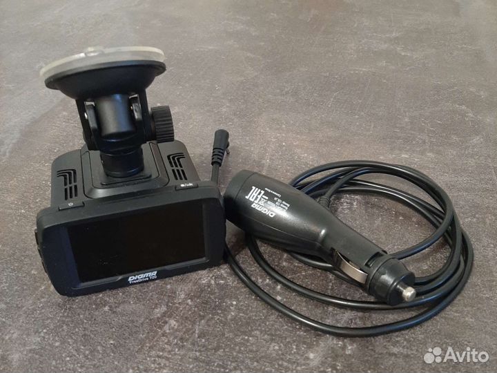 Видеорегистратор с функцией радар-детектора digma