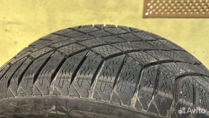 Continental ContiVikingContact 7 225/55 R17 101T