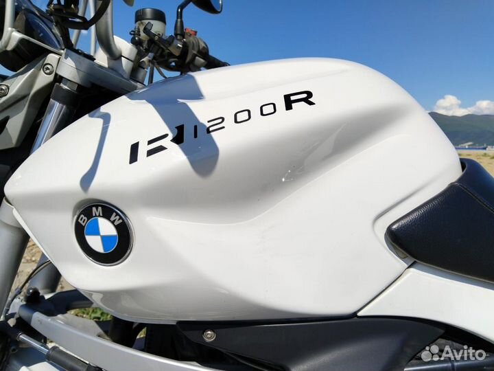 BMW R1200R