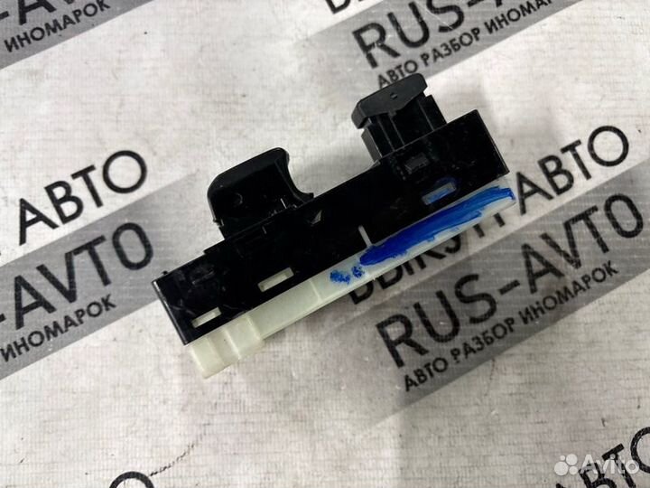 Блок стеклоподъемников передний правый Infiniti