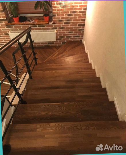 Облицовка лестницы деревом