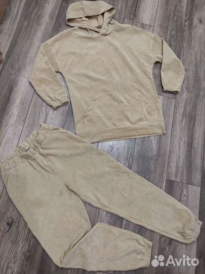 Велюровый костюм женский