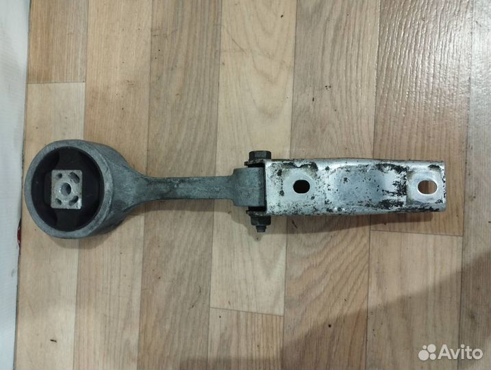 Подушка крепления кпп Volkswagen Polo 5 2011