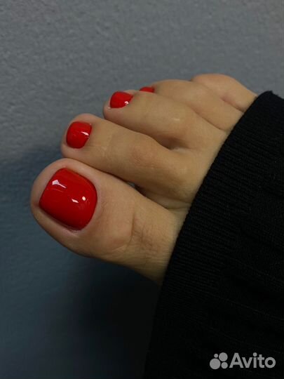 Маникюр педикюр